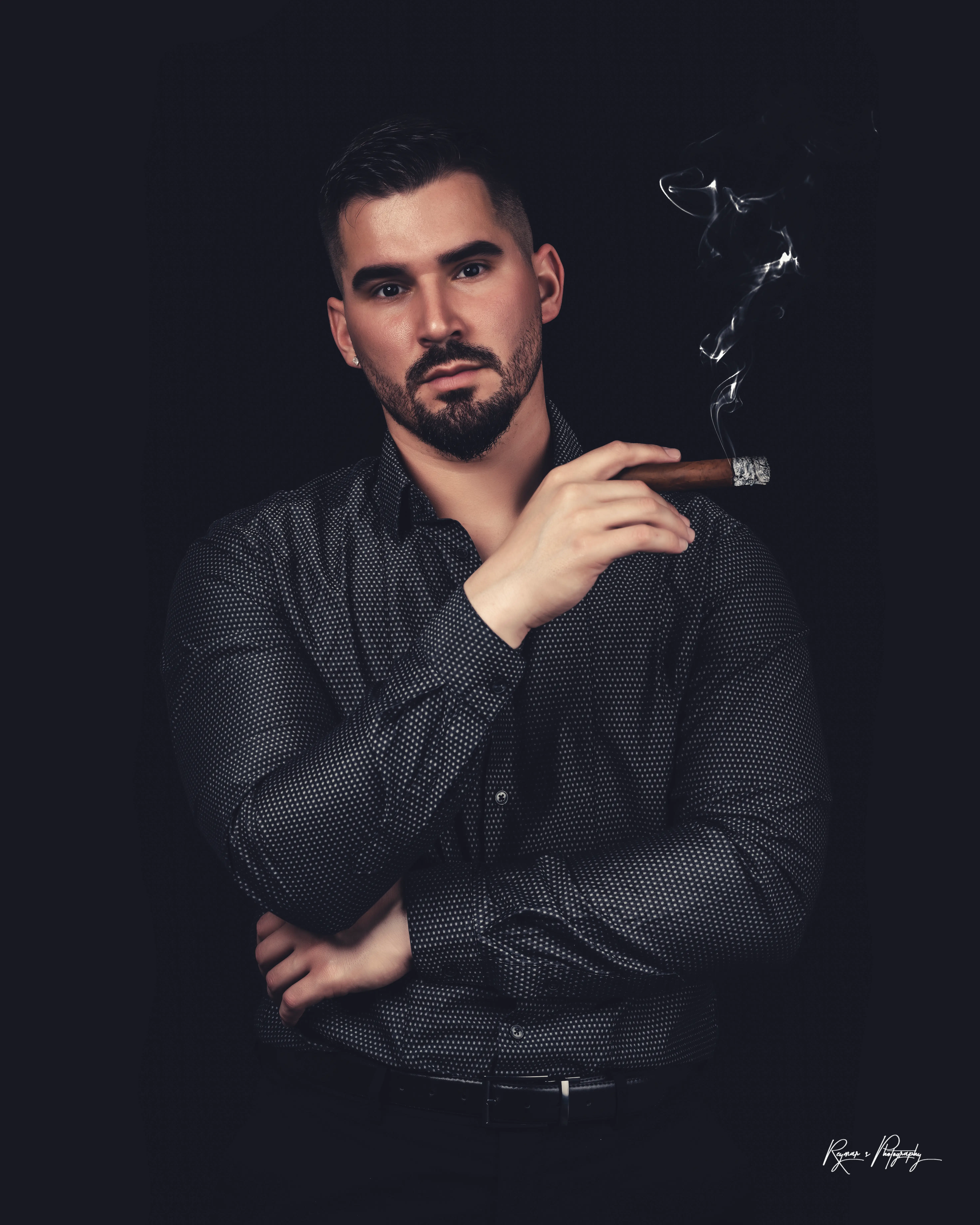 Lazaro smoking center